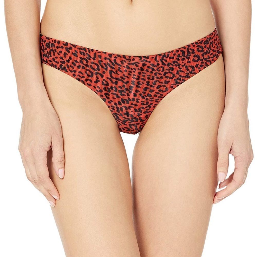 Volcom | On The Spot Cheekini